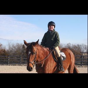 Meet your Posher, Chloe